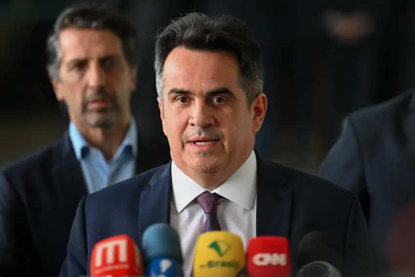 Após fala de Bolsonaro, Ciro Nogueira dará início à transição