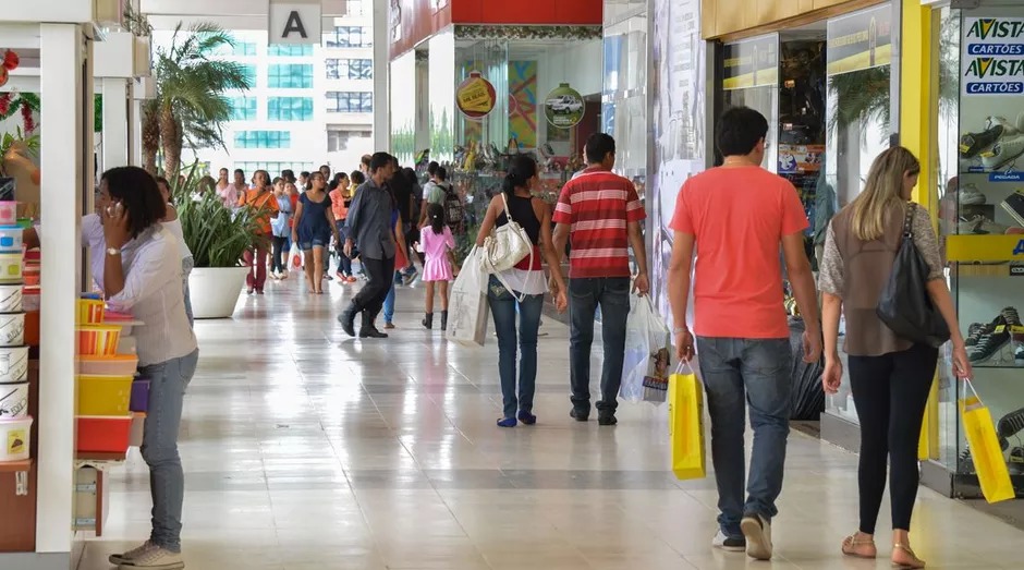 Poder de compra cai para 81% dos brasileiros, aponta pesquisa Genial/Quaest